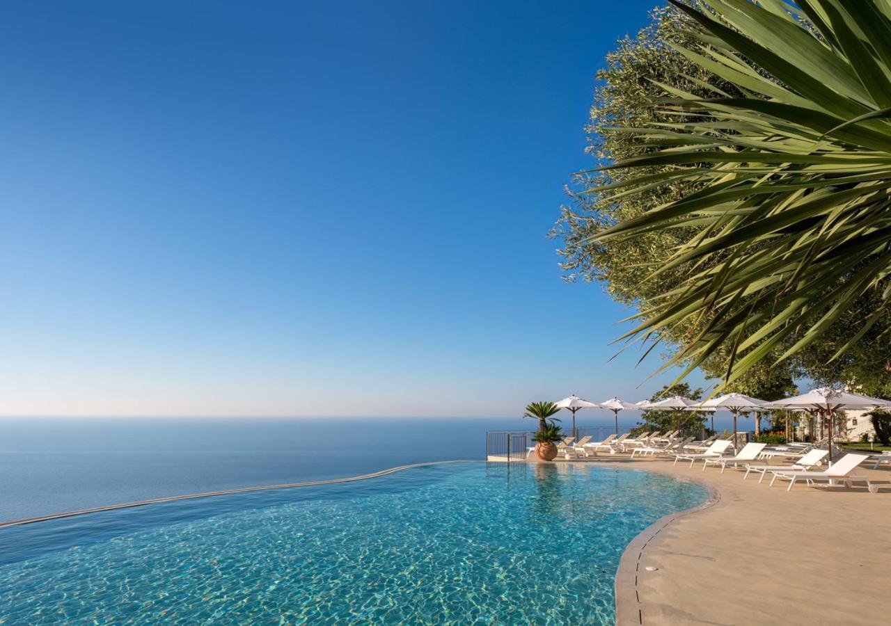 Furore Grand Hotel Luaran gambar