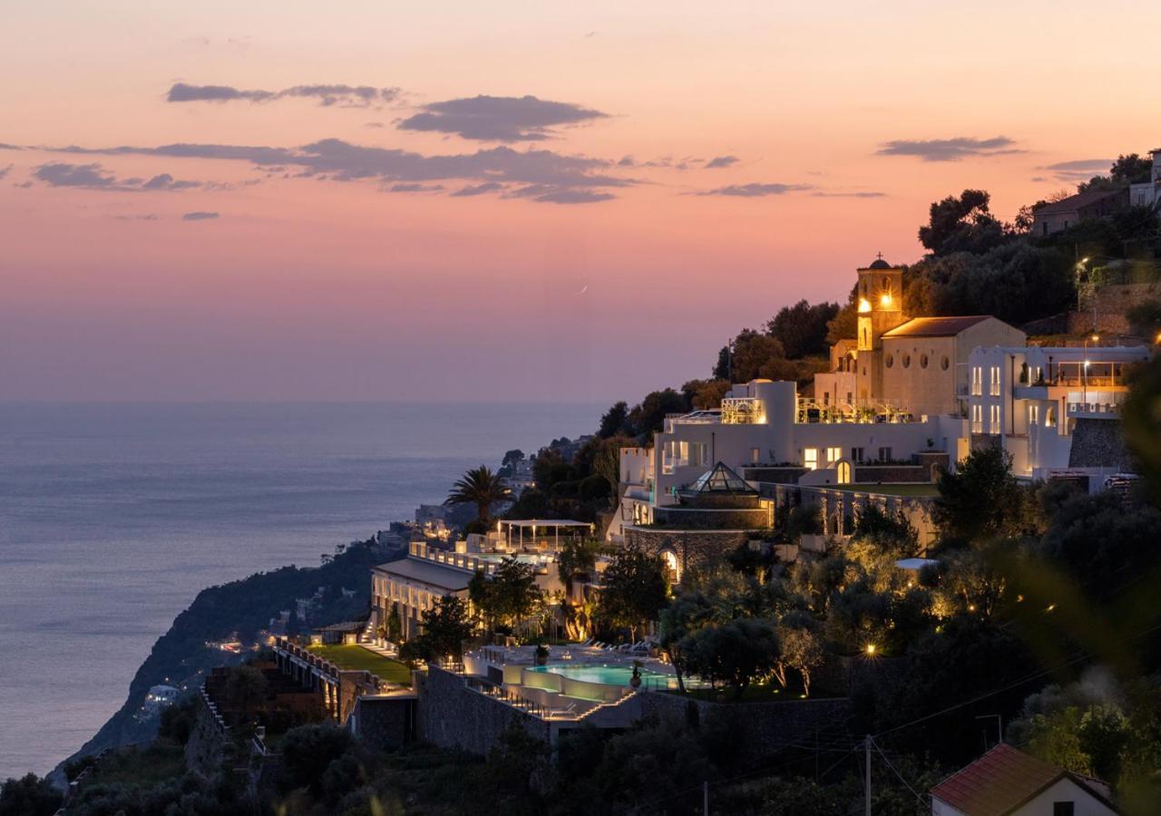 Furore Grand Hotel Luaran gambar